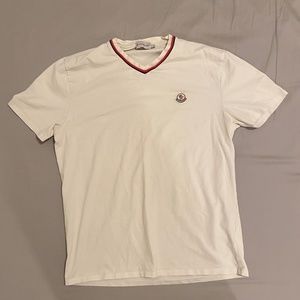 Moncler Fitted T-Shirt (Maglia Scollo A V V Neck Jumper) - L (fits like a S/M)